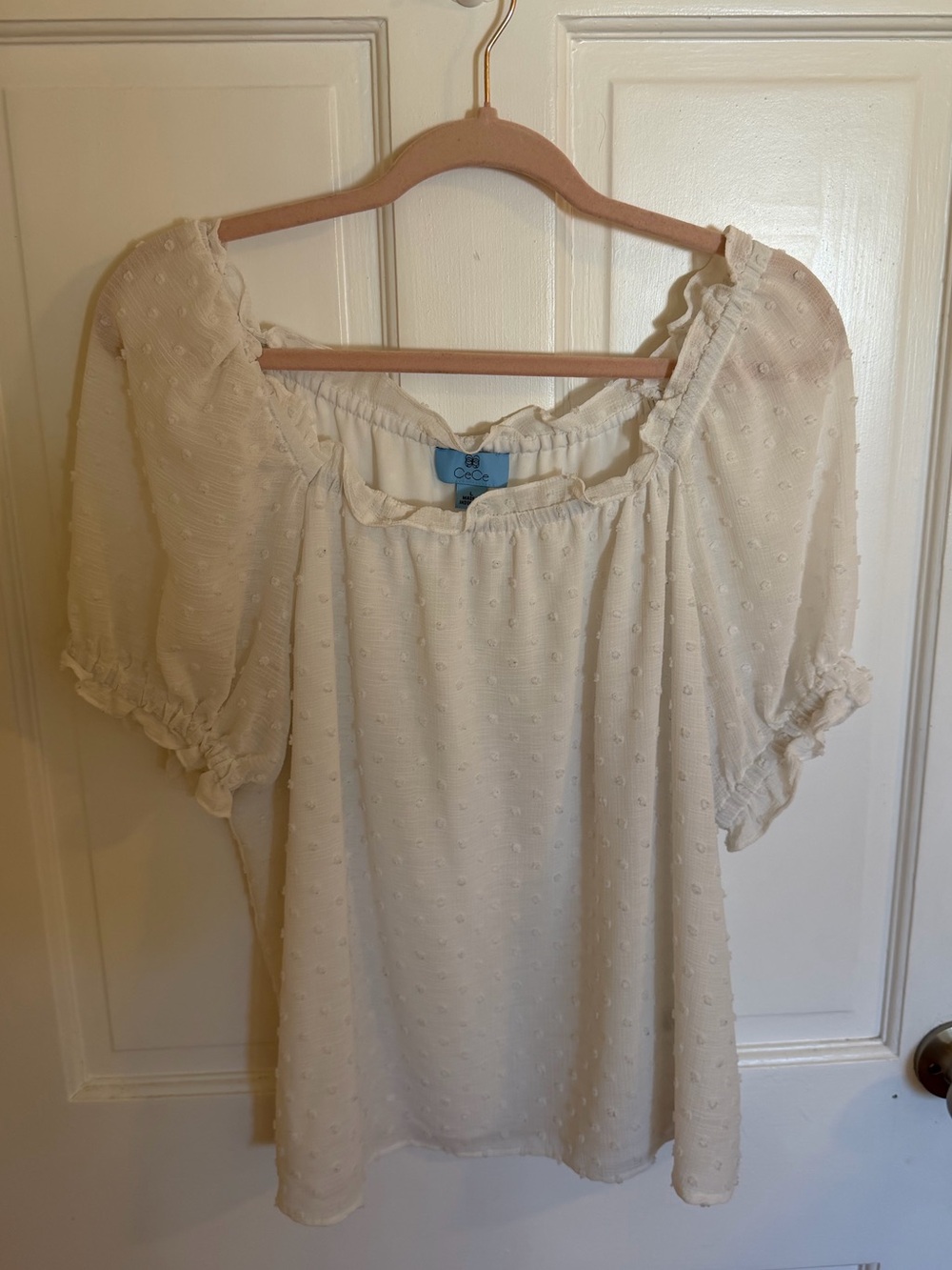 CeCe SOFT ECRU white top Size Large